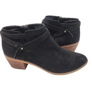 Melrose and Market Black Ankle Booties Buckle Strap Women’s Size 9